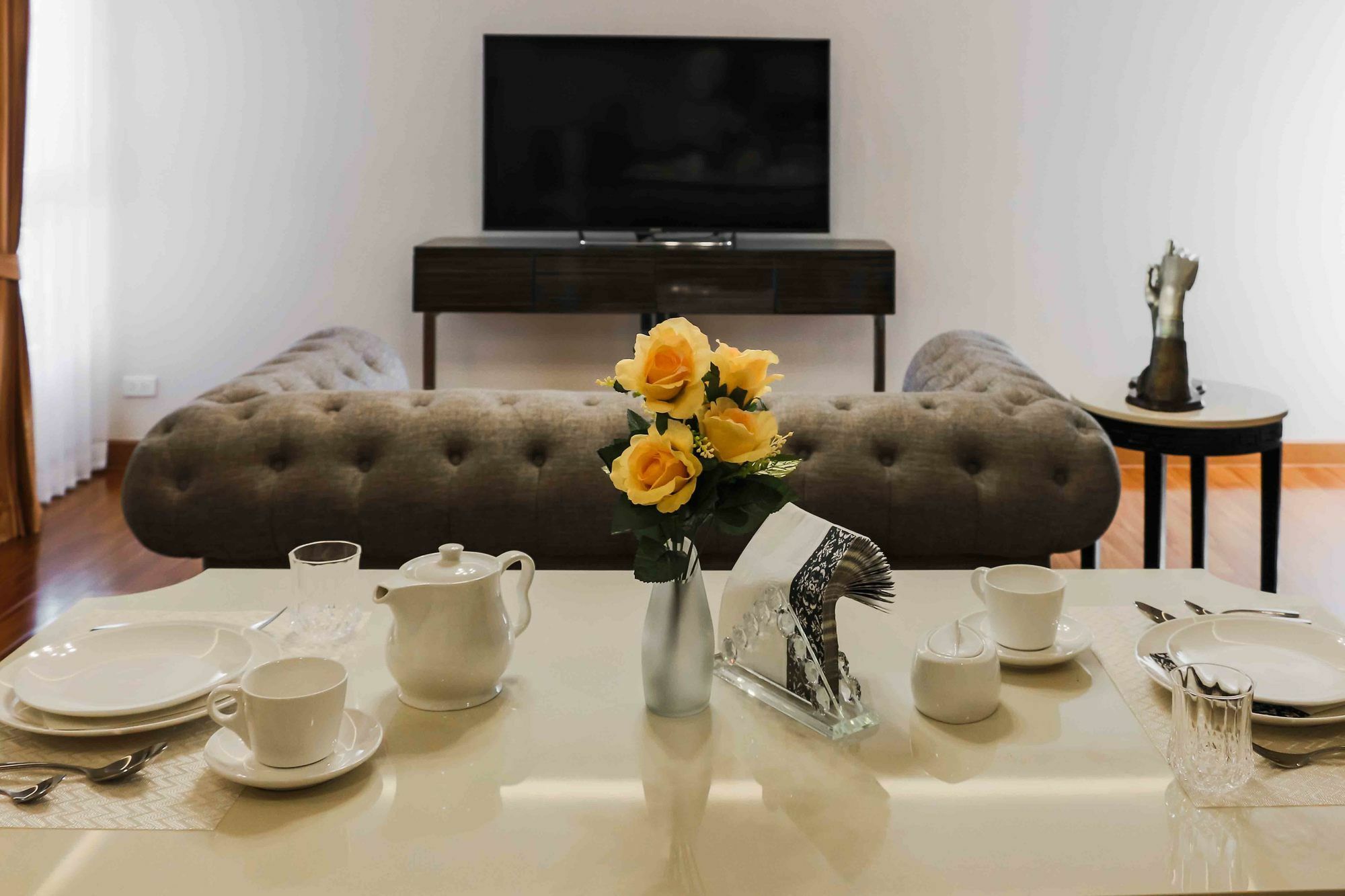 Aspira Hana Executive Apartment Thonglor Bangkok Exterior photo